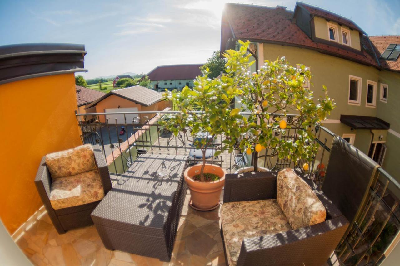Hostel Sonce Ptuj Bagian luar foto