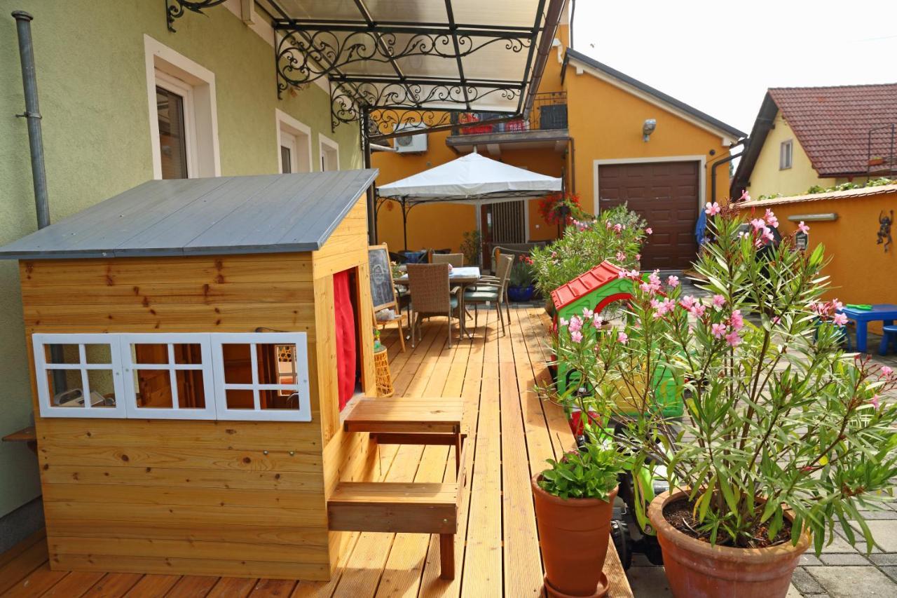 Hostel Sonce Ptuj Bagian luar foto